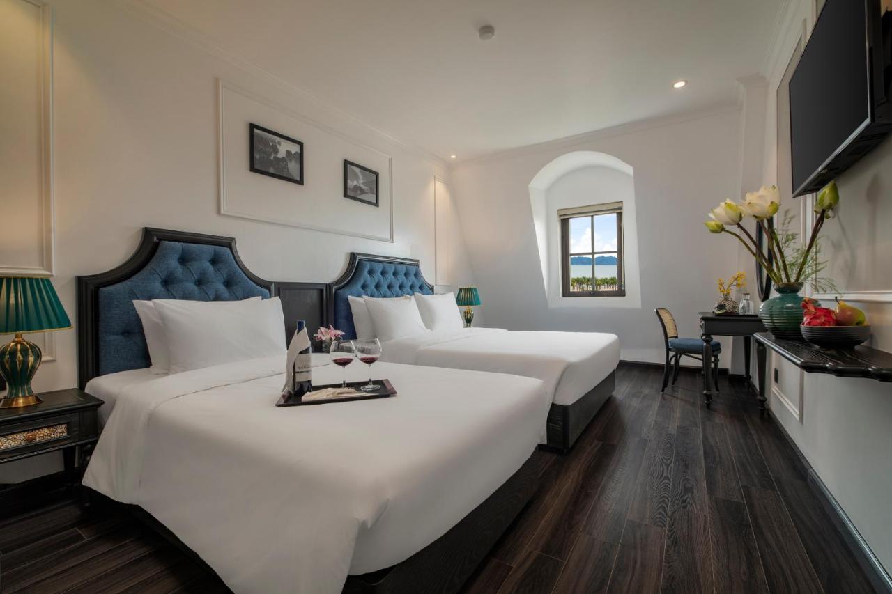 Ha Long Essence Hotel ภายนอก รูปภาพ